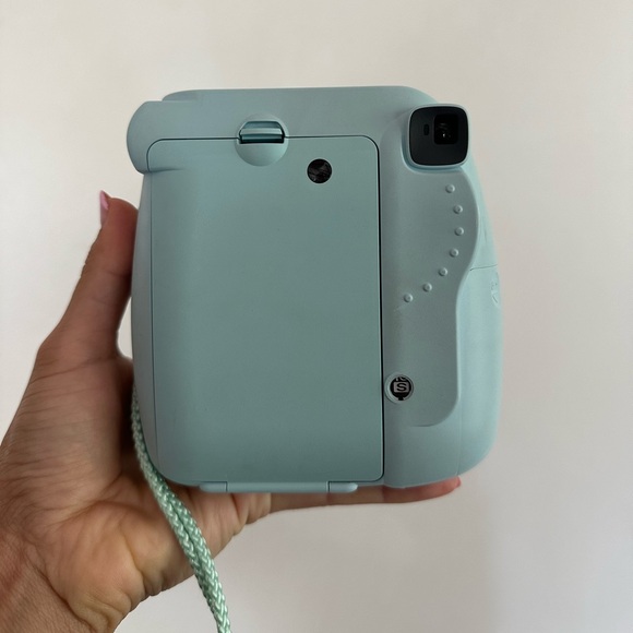 Blue Instax Mini 8 Polaroid Camera - Picture 2 of 3
